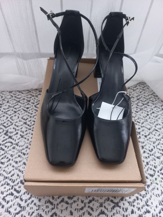 Нові туфлі reserved 40 розмір