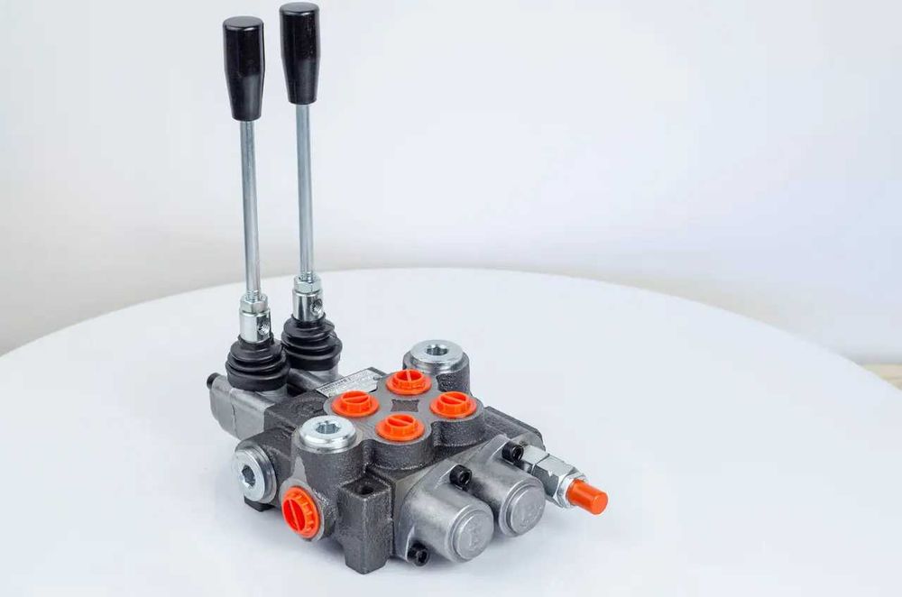 Распределитель болгарский 2Р40 на минитрактор, трактор, погрузчик КУН