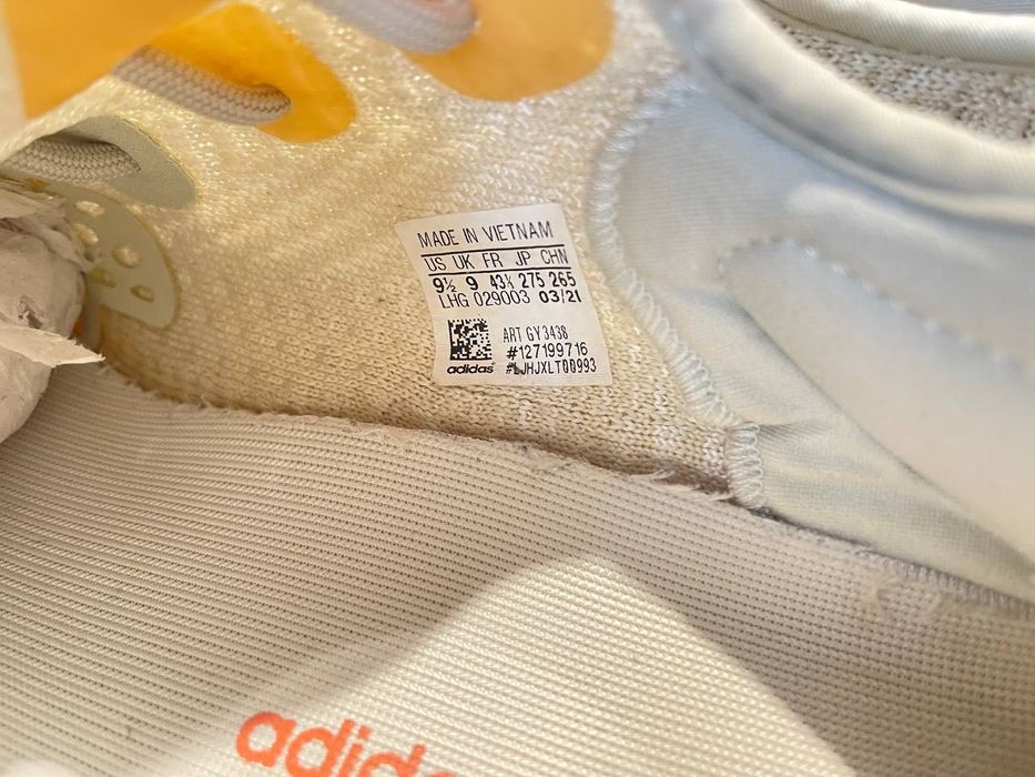 Adidas Yeezy boost 350 v2 light 43
