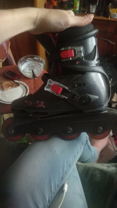 Ролики 32-36р. Вживані віддам не дорого