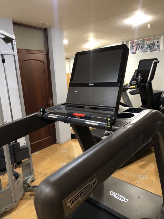 Бігова доріжка Technogym Run Artis Unity 3.0