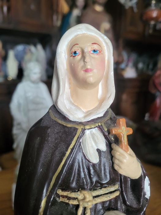 Stara figurka Święta Małgorzata