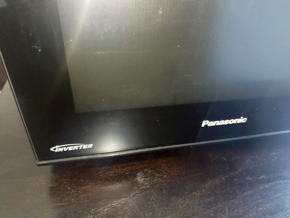 Kuchenka mikrofalowa inwertorowa ,piekarnik Panasonic