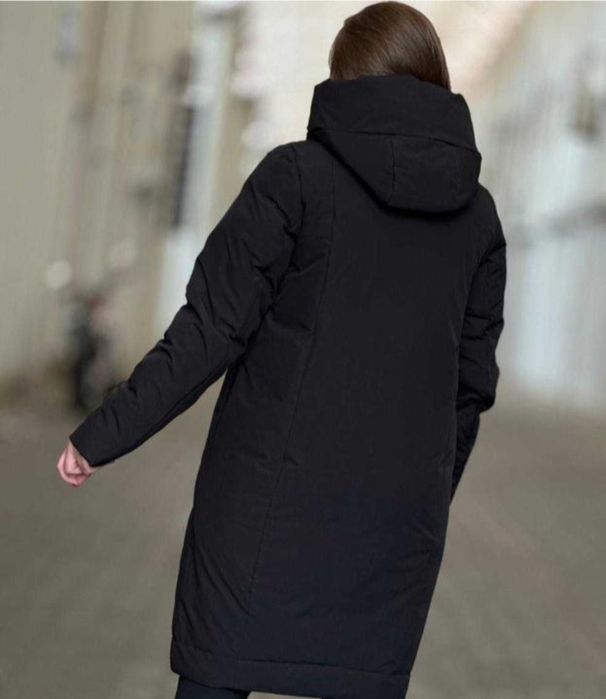 Жіноча демісезонна куртка пальто