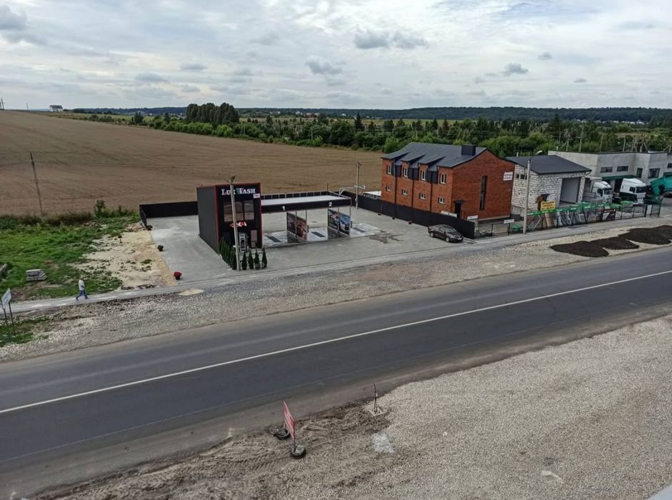 Готовий діючий бізнес мийка самообслуговування Lux Wash