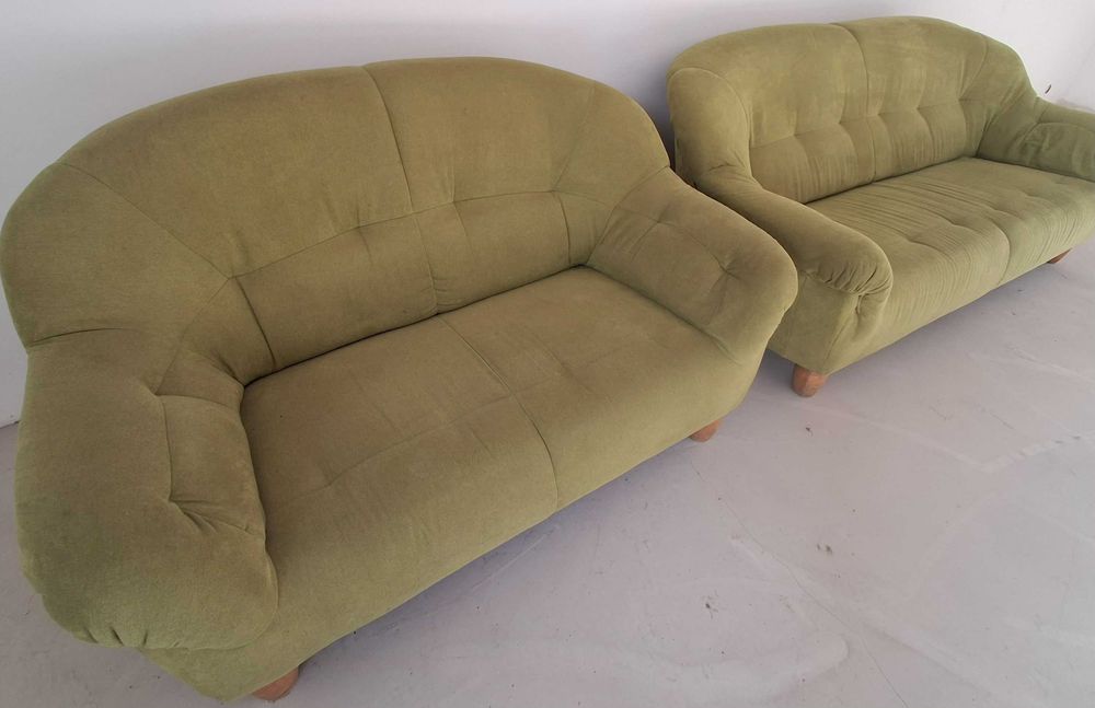 Kanapy , sofy zielone 3 +2 do pokoju, biura lub poczekalni kpl.