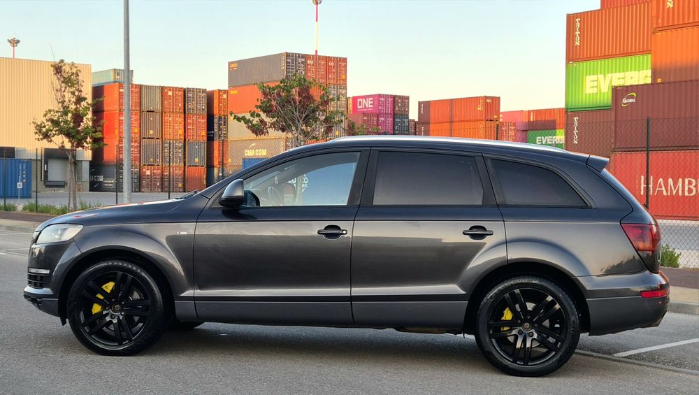 AUDI Q7 3.0 TDI V6 240 CV 7 lugares