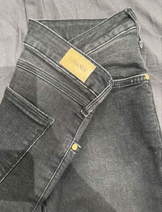 La Mania spodnie jeansy model Kevin