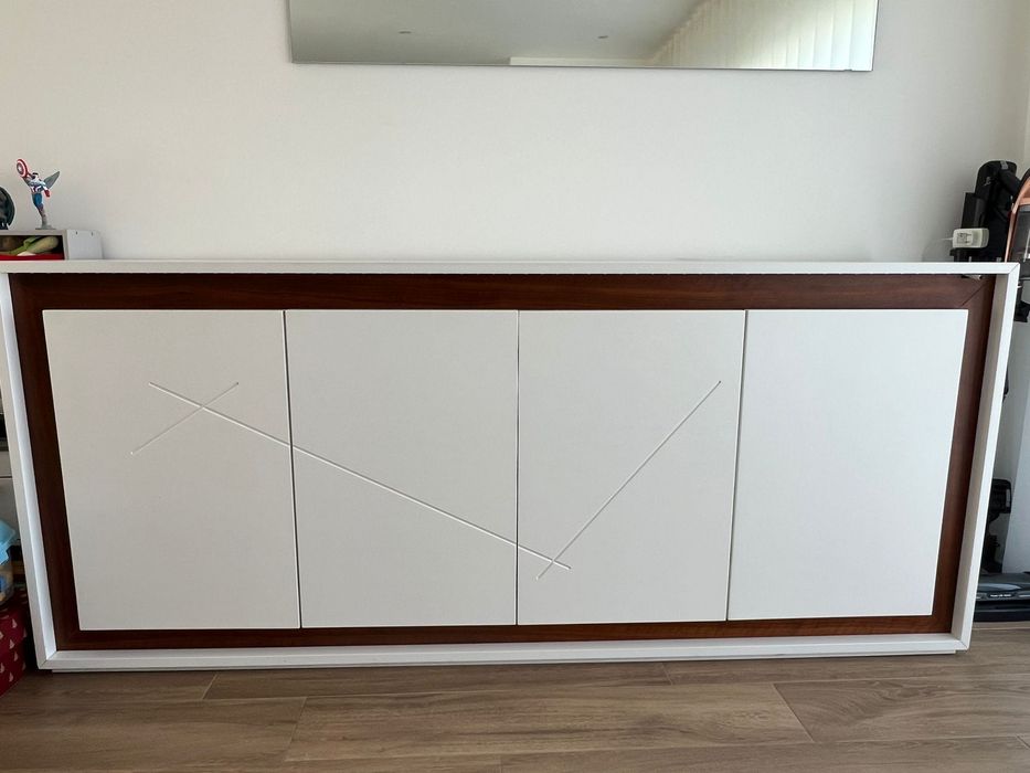 Conjunto Mesa + 6 Cadeiras + Aparador Nogueira