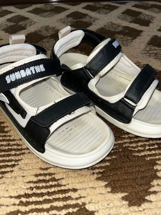 Сандалі 37 розмір одягались 1 раз