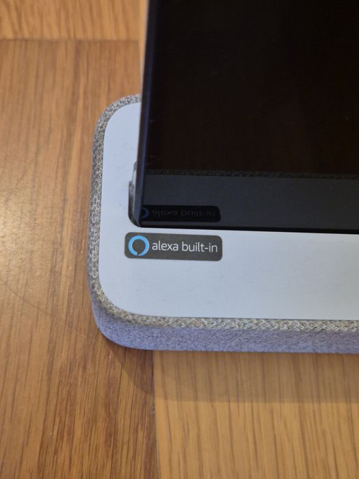 Tablet Lenovo 10,3 com colunas e Alexa