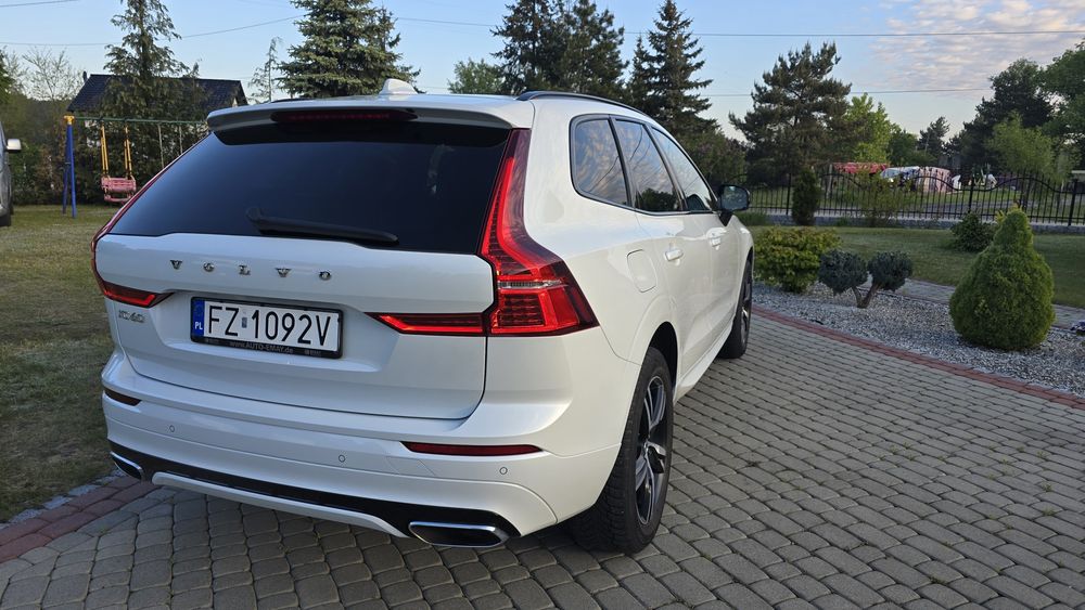 Volvo xc60 R- Line -Biała perła- Bezwypadkowy