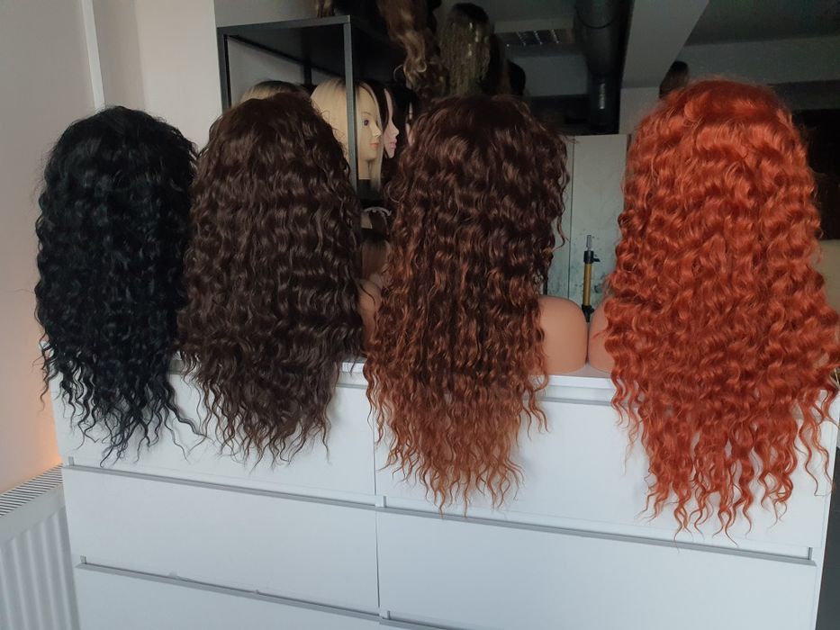 Długa peruka fale loki Shakira naturalna fryzura