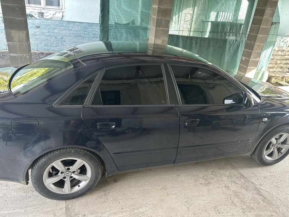 Продам ауді а4б7 2.0 дизель механі передній привід