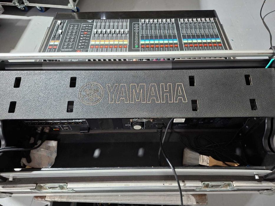 Mesa de mistura digital Yamaha CL3