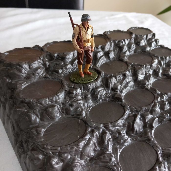 Conjunto de três expositores para soldadinhos de chumbo