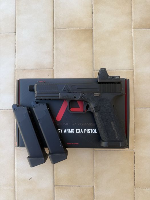 Glock EXA com material