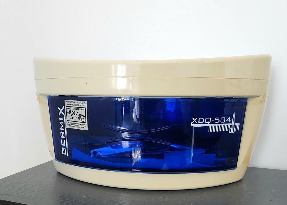 Mesa e acessórios manicure