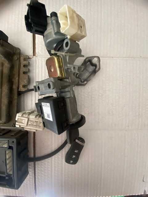 Suzuki Grand Vitara II 2,7V6 Komputer 66J 11