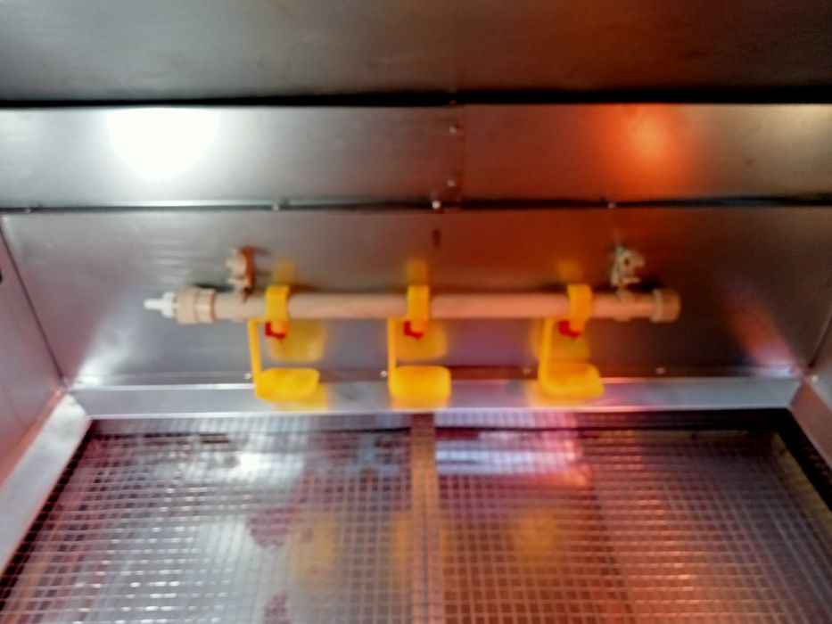 Брудер-ясла для обігріву б/у