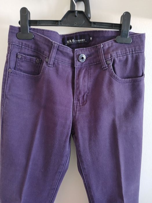 Calças de ganga roxas