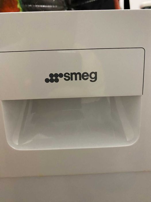 Máquina de Lavar Roupa de Encastre Smeg LST107-2 Branca 7 KG