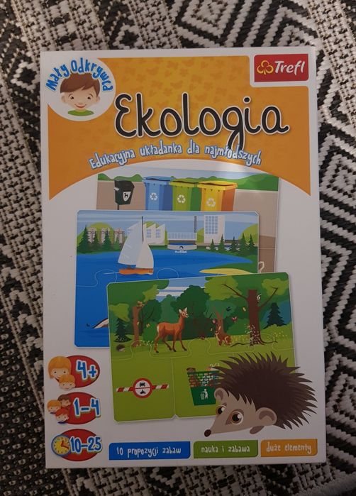 Zestaw gier i układanek dla około 4-lat