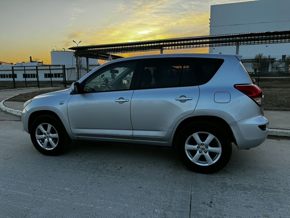 Toyota rav 4 2.2  дизель 2009 рік d4d
