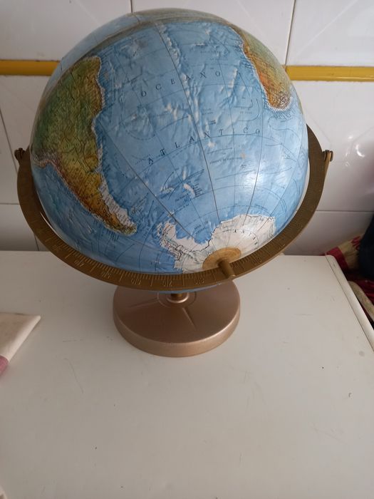 Globo terrestre Antigo.