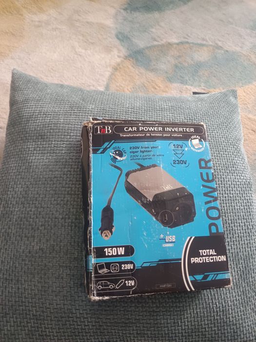 Conversor de corrente 12V > 230V - 150W          Car Power Inverter