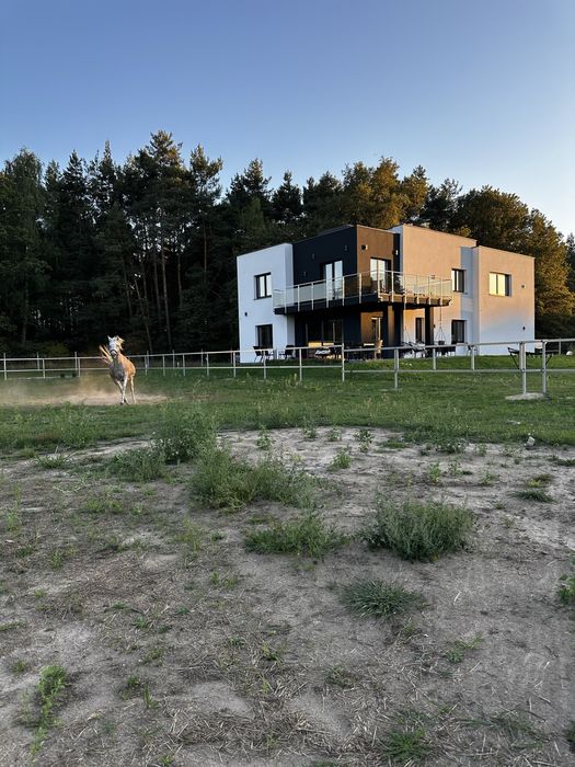 Kameralna agroturystyka nad rzeką, Modern Rancho, jacuzzi na dachu