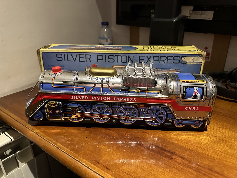 Brinquedo locomotiva em chapa - 1969
