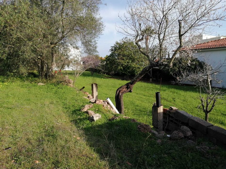 Terreno misto para construçao- Vila Sao Bras de Alportel (Calçada)
