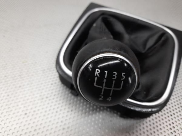 Moca / fole de mudanças VOLKSWAGEN Golf VI (5K1)