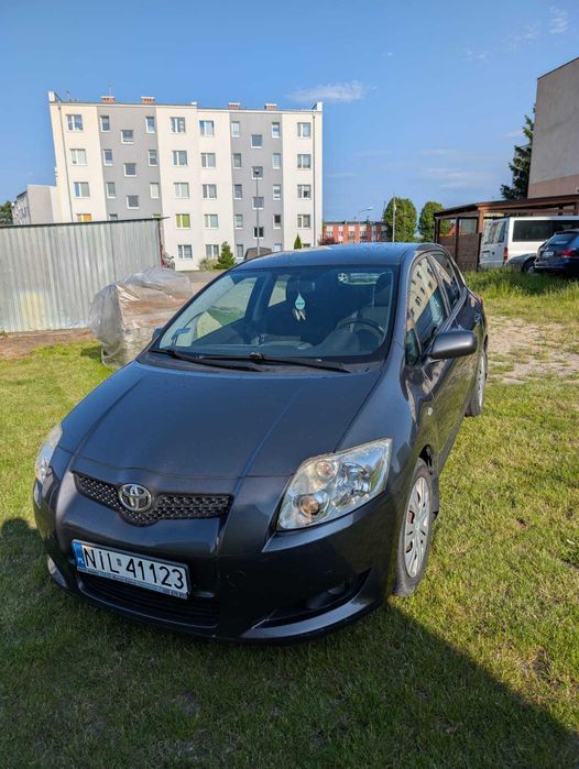 Toyota Auris 1,6 benzyna, nieuszkodzona, w dobrym stanie