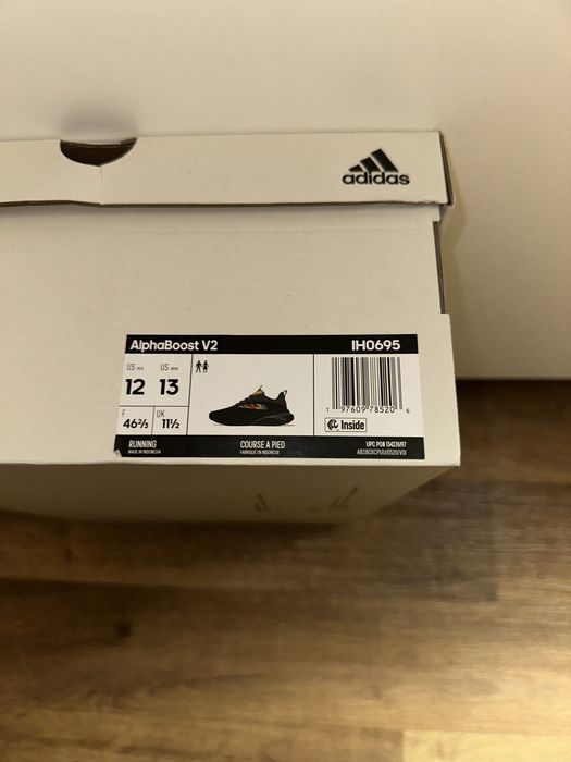 Adidas AlphaBoost V2 розмір 12US Нові