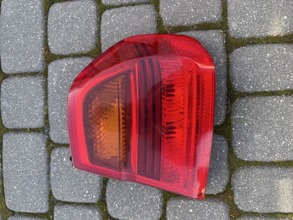 Lampy tył BMW e90