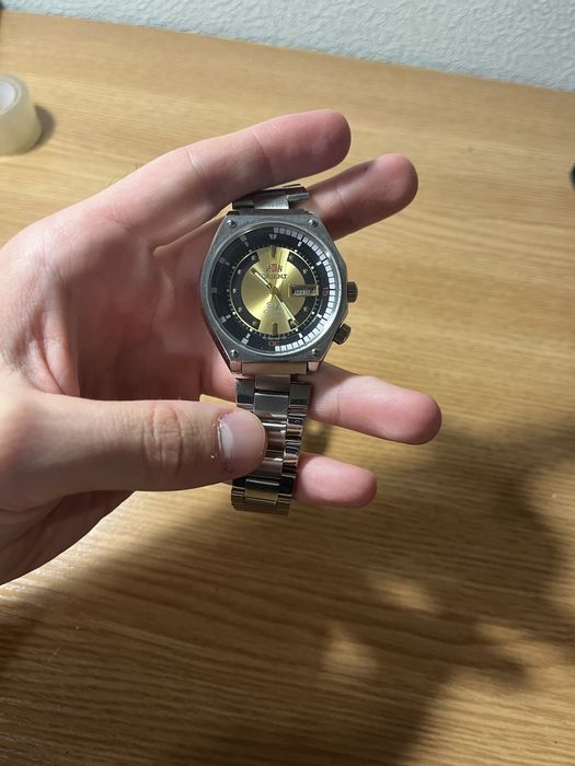Продам часы orient SK и Guardo
