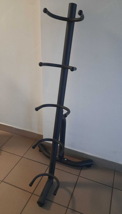 Stojak pionowy na 5 piłek lekarskich lub worków