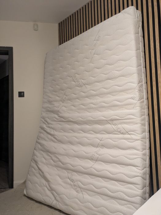 Sprzedam materac 140x200