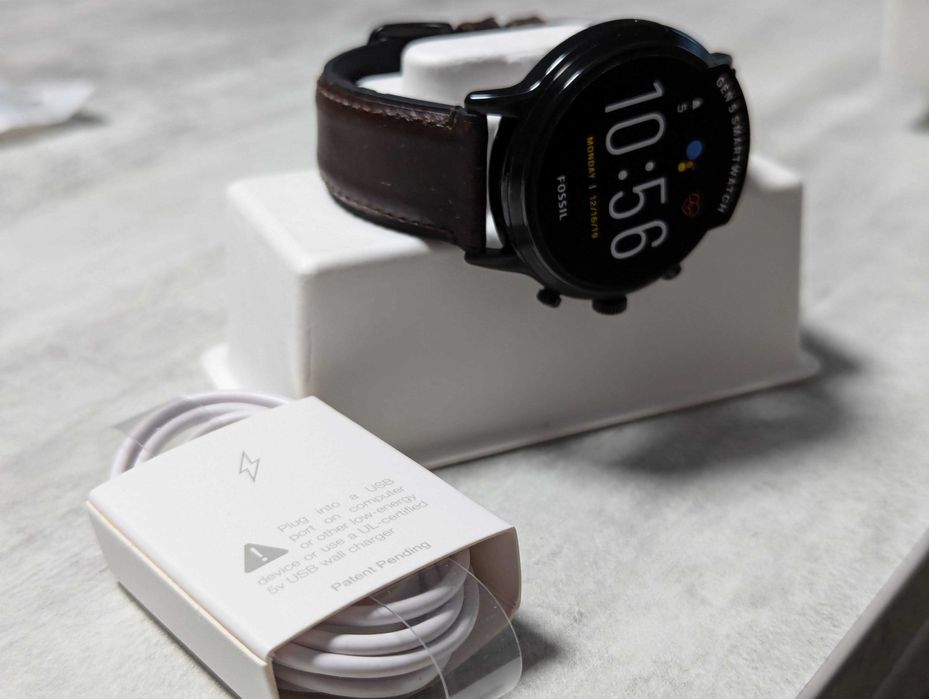 Смарт-годинник Fossil Gen 5 Carlyle HR (Brown Leather 22mm)