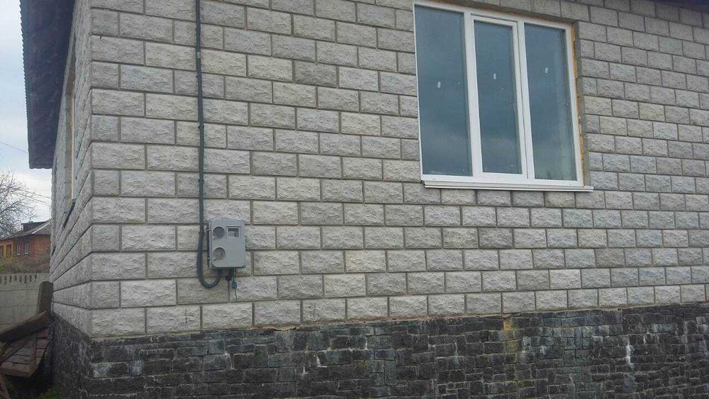 Продажа,обмен дома, помещение г.Радомышль,400м в центре,без %