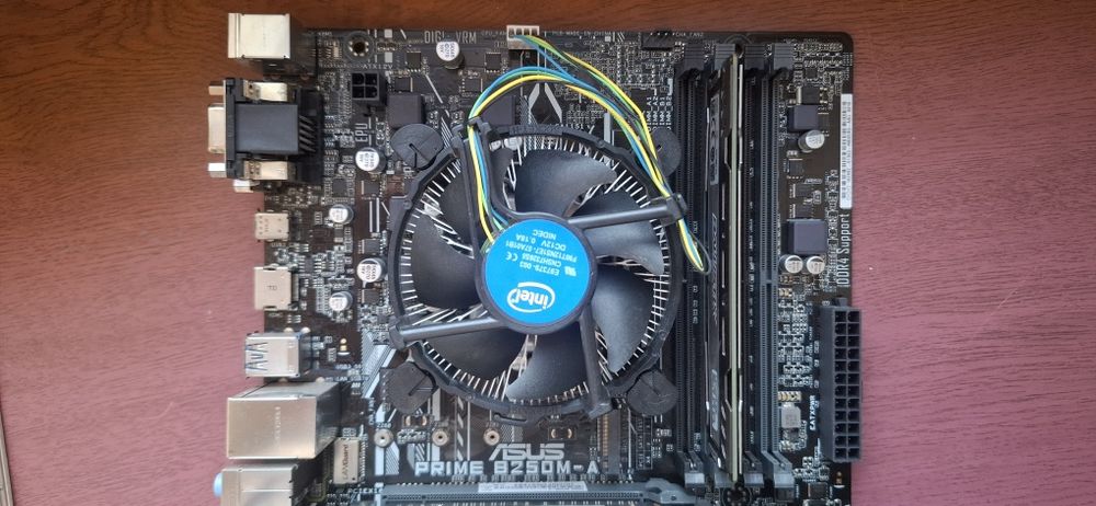 Płyta głowna  z procesorem I5 7600,  8gb RAM , GTX 760 ,asus b250m
