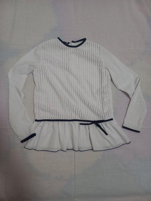 Блузка, сорочка ,блуза,на дівчинку до школи