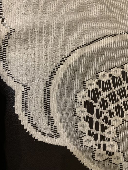 Serweta serwetka ozdobna owalna 98 x 50 cm kolor ecru