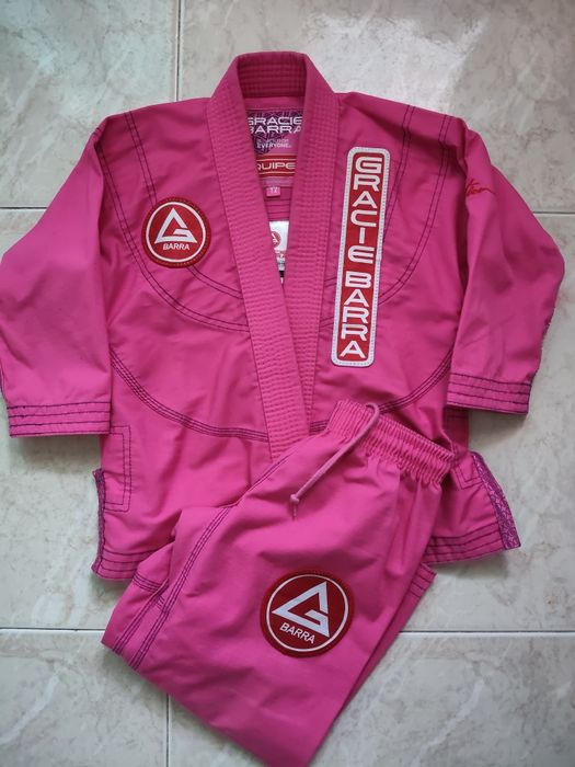 Fato jiu-jitsu menina