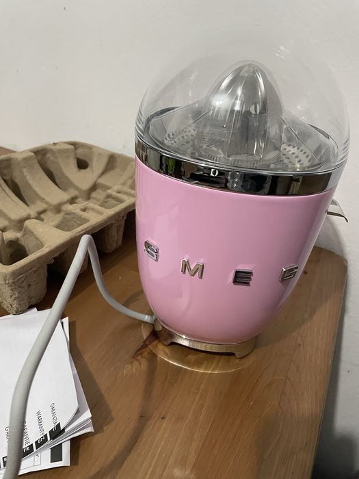 Espremedor Citrinos Smeg Rosa
