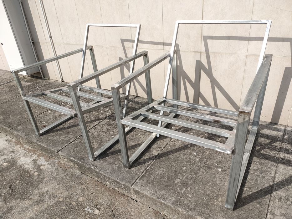 Faço serviços de serralheria e manutenções