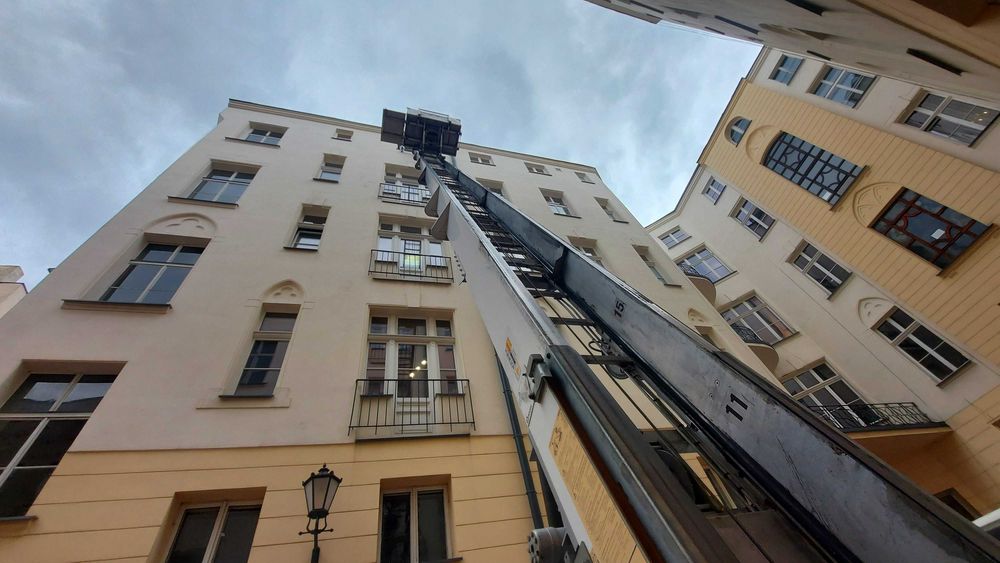 WYNAJEM Winda zewnętrzna Winda meblowa 26m Wyciąg towarowy Dekarski Podnośnik