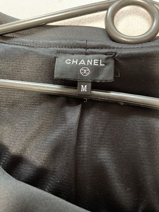 Платье Шанель. Размер М. Ткань хорошо тянется.
